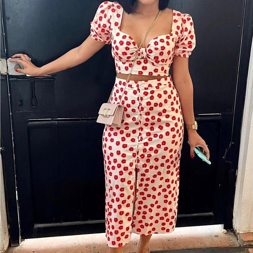 BOOHOO Red Flower Skirt set